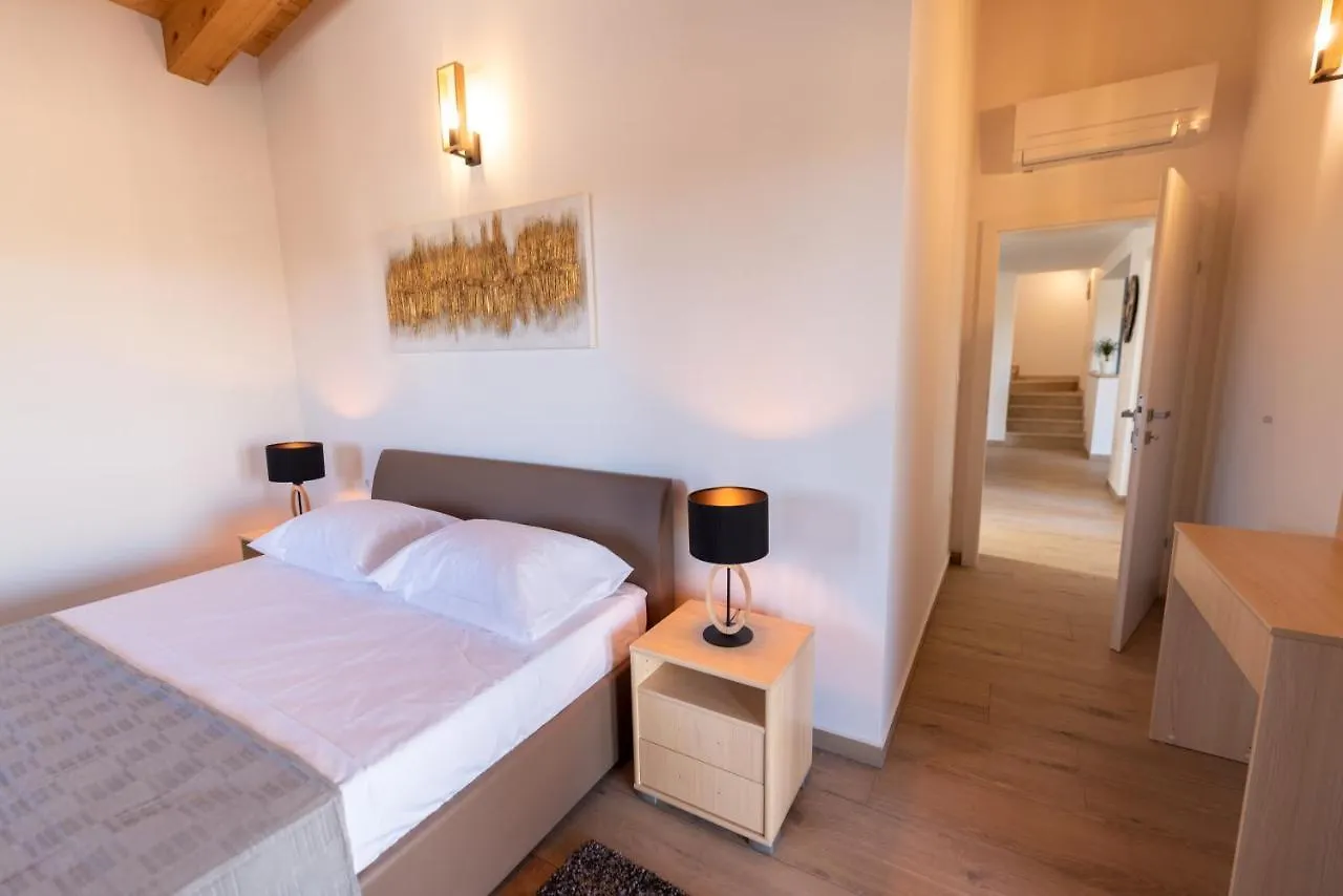 Villa Tereza Residence 라빈
